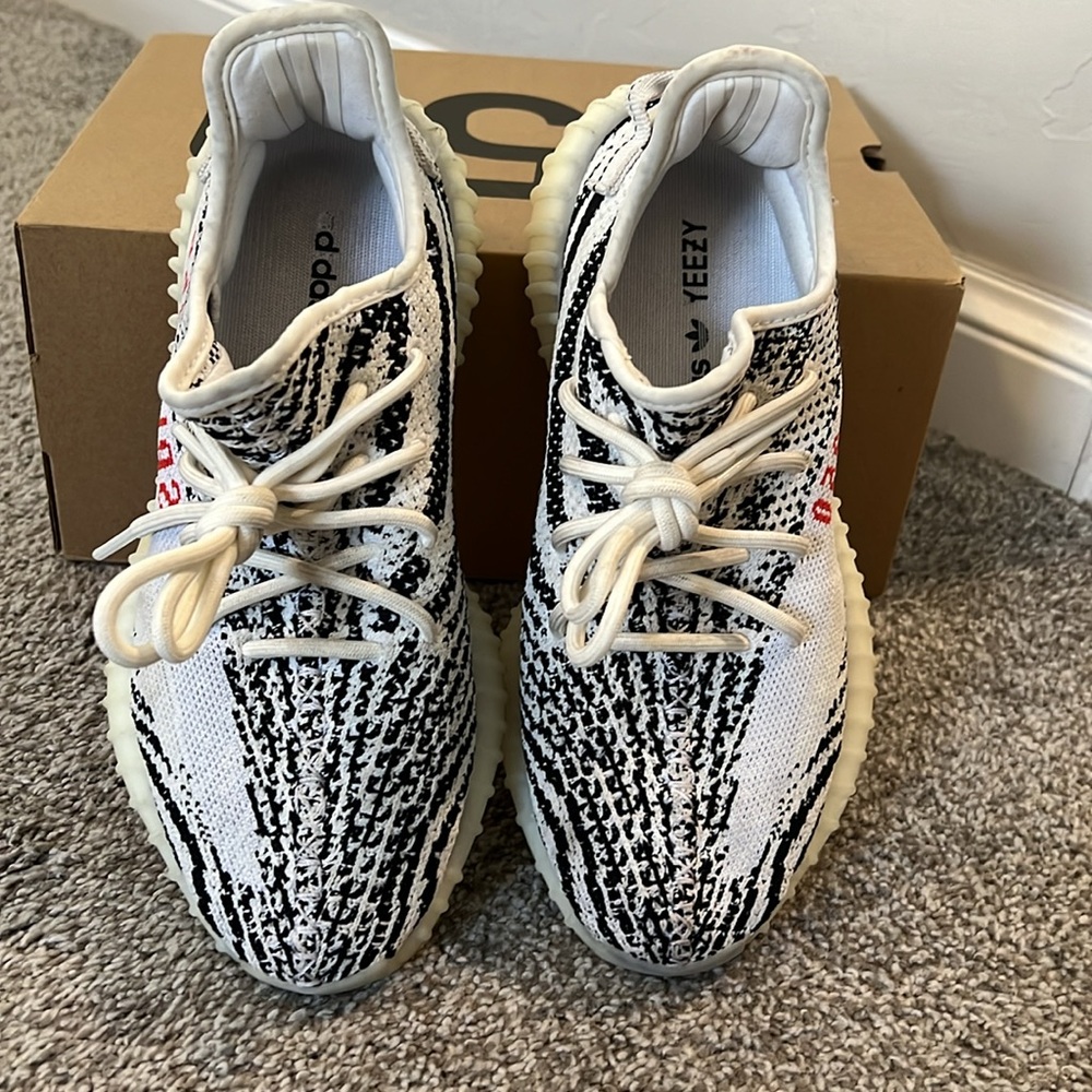 Yeezy Boost 350 V2 Zebra, Men’s 6.5, Women’s 8 - Picture 2 of 8